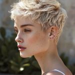 سالن ماه زاد میکاپ شنیون عروس در اصفهان کاوه