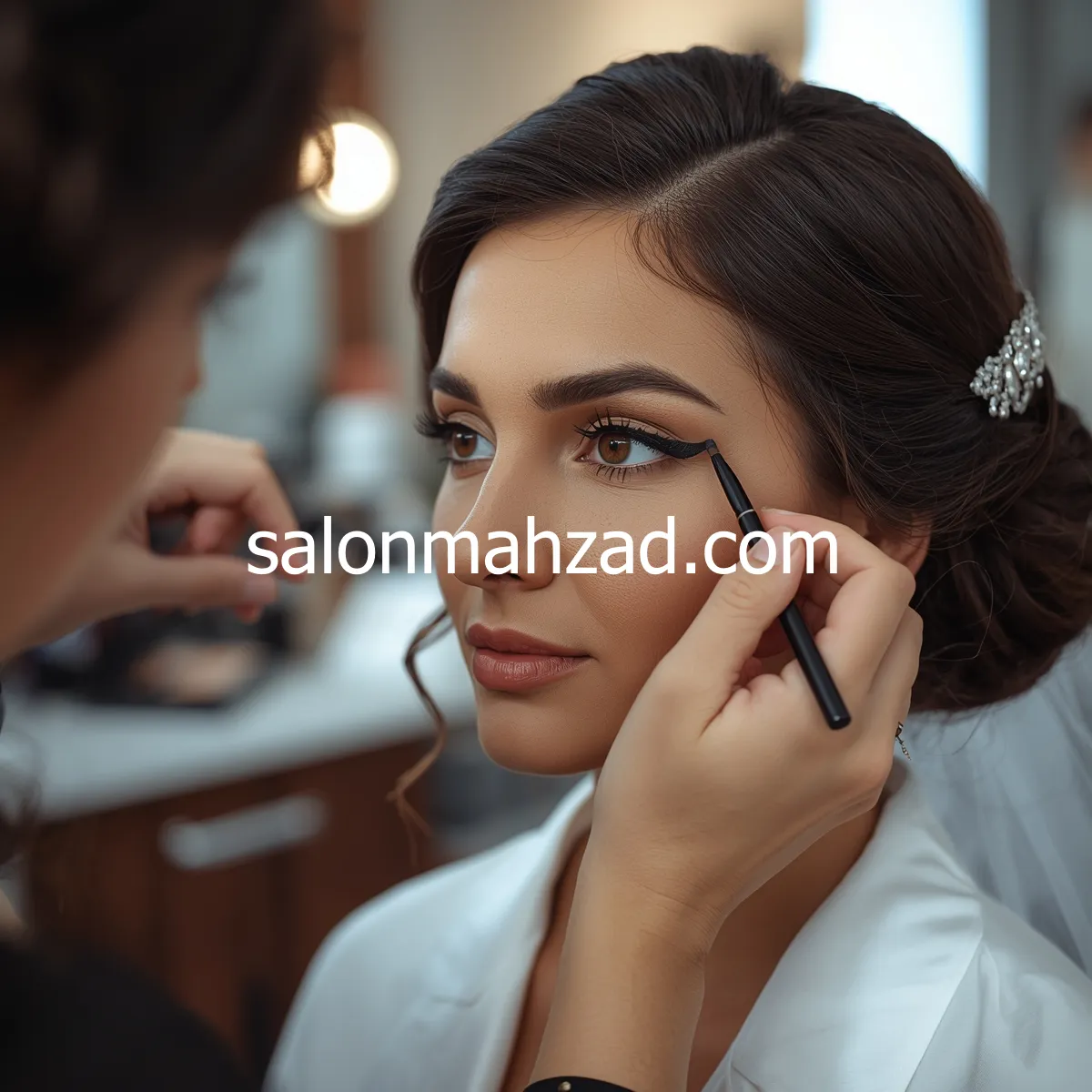 سالن ماهزاد خدمات میکاپ عروس با شینیون‌ های مدرن در اصفهان گلخانه